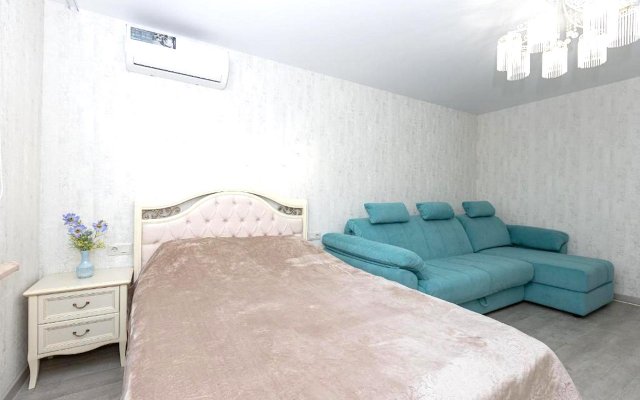 Na Meridiannoy 3 U Naberezhnoy Kazanki Apartments