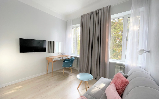 Tsvet Morya 2-komnatnaya Nezhnost Flat