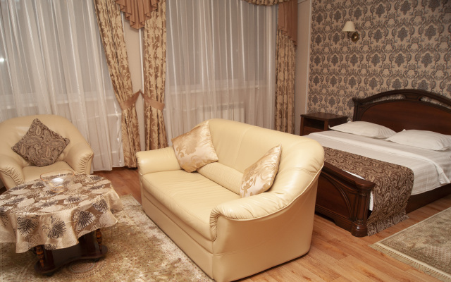 Na Naberezhnoj Mini-hotel