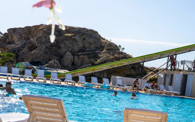 Семейный отель АзовЛенд