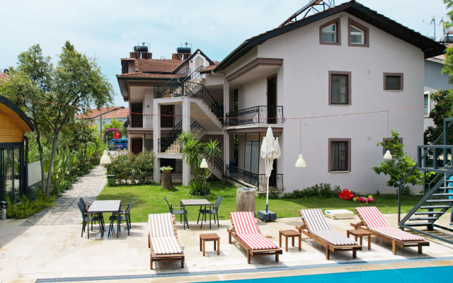 Vira Apart Hotel