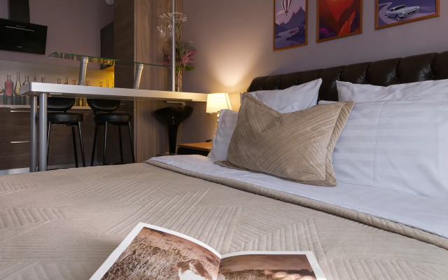 Квартира Лиловая студия на набережной Обводного канала