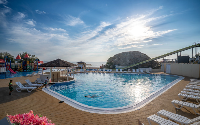 Семейный отель АзовЛенд