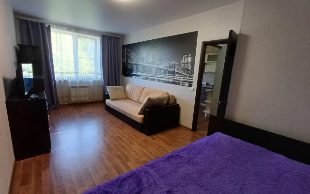 Yar-Sutki Apartments