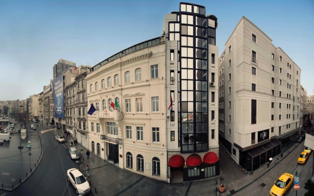 Ramada By Wyndham Istanbul Pera