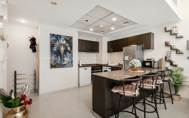 Апартаменты Welcome Home in Bay Central Tower