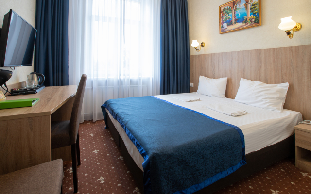 Yaroslavskaya Hotel
