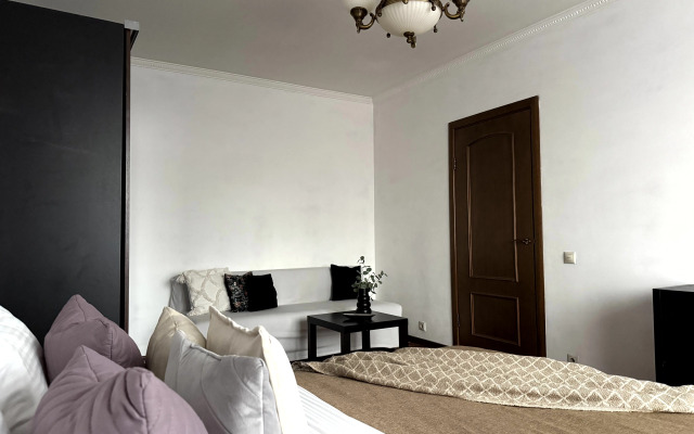 Квартира на Береговом Проезде 7