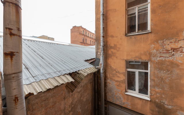 Strannaya кvartirka Flat