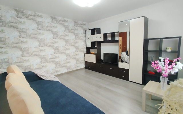 Na Sheksninskom Prospekte 45 Flat