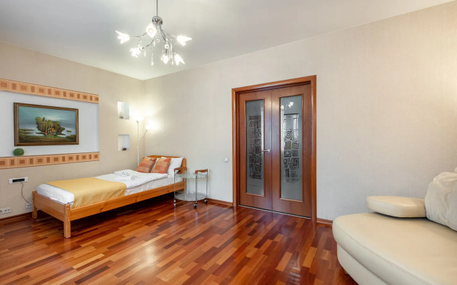 Апартаменты БонАпарт 2-х комнатные с джакузи на Студенческой 42