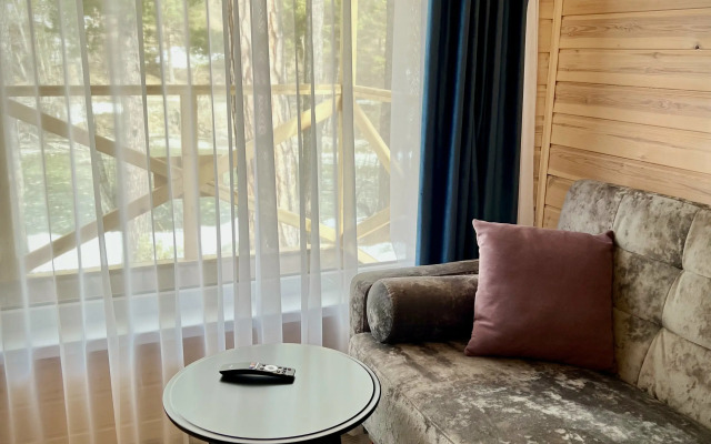 Шале Хвоя однокомнатное с видом на реку