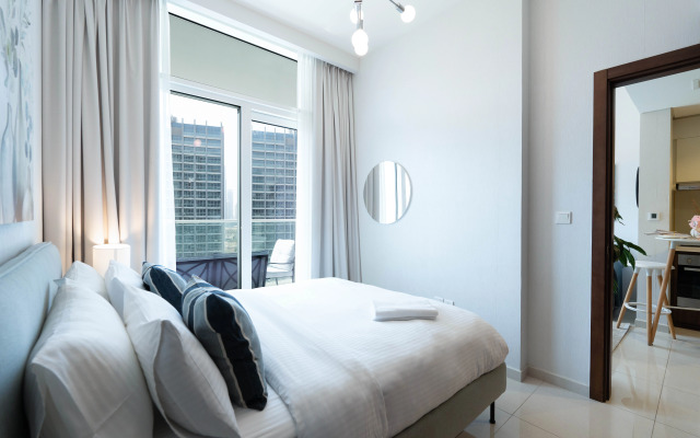 Keyrock Premium Reva Stay with Pool Access Apartments
