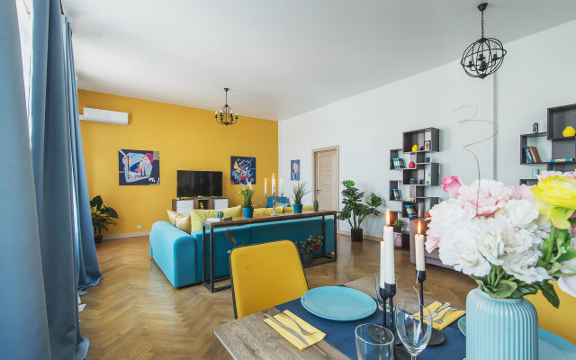 GM Apartments v legendarnom Dome na Naberezhnoy Flat
