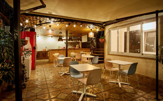 Hotel Chernomorskiy Bereg