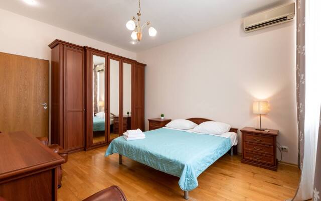 Квартира Двухкомнатная Садовая