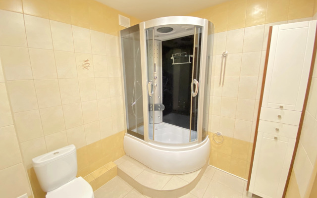 Квартира Уютная на Улице Фёдора Гладкова 26