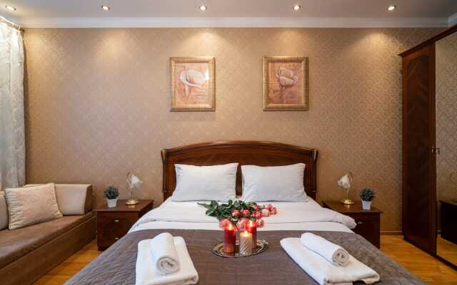 two-room in Amalienau Apartments