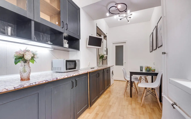 Квартира Двухкомнатная в Центре Санкт Петербурга Чехова 9