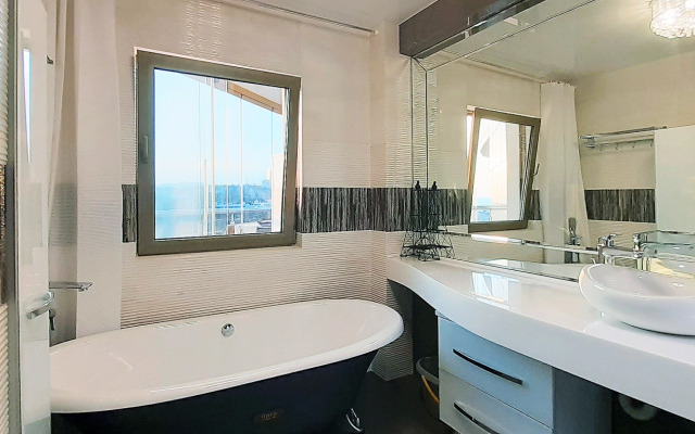 Grand Versailles 5 Apartment