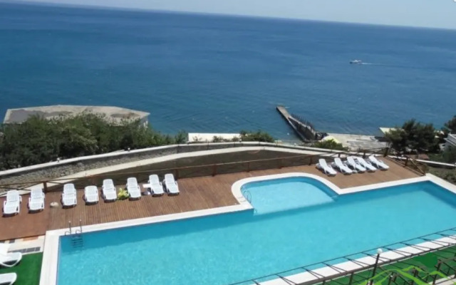 Kurortny Grintsovskiy Hotel