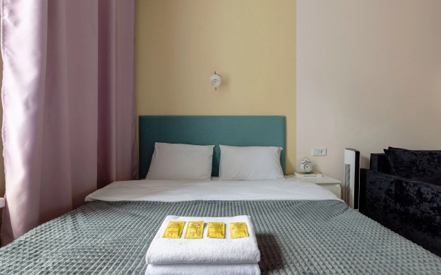 Leohotels 2+1 Na Lotsmanskoy Apartment