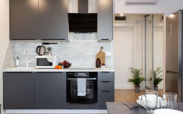 Na Bazovskoy 15/4 Apartments