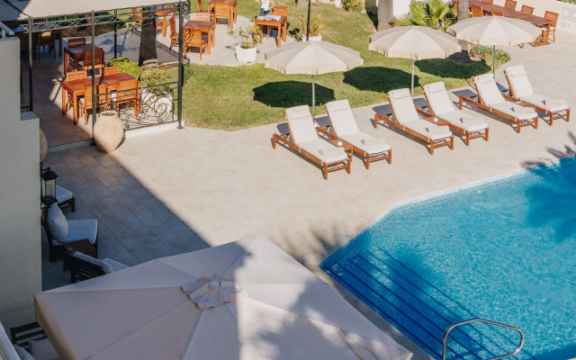 Отель Corsica & Spa Serena