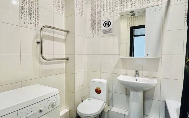 Pionerskaya 24 Flat