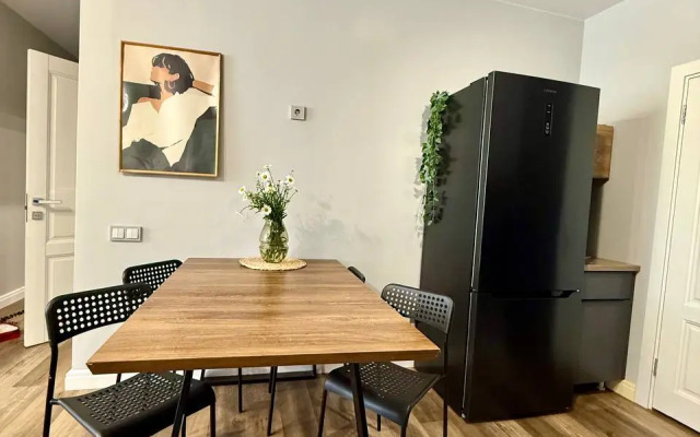 Sovremennaya U Trts Sitimoll Flat