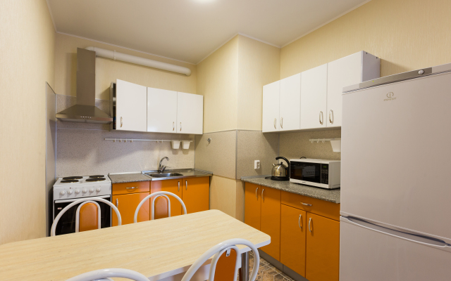 Azbuka Na Prospekte Oktyabrya 107b Apartments