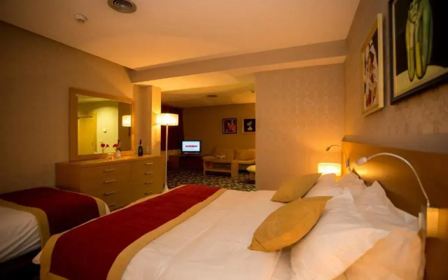 Colosseo Hotel