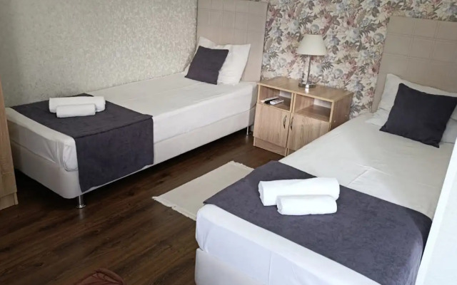 Provans-Loo Guest House