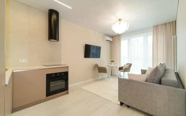 Sovremennaya I Uyutnaya Okolo Metro Flat