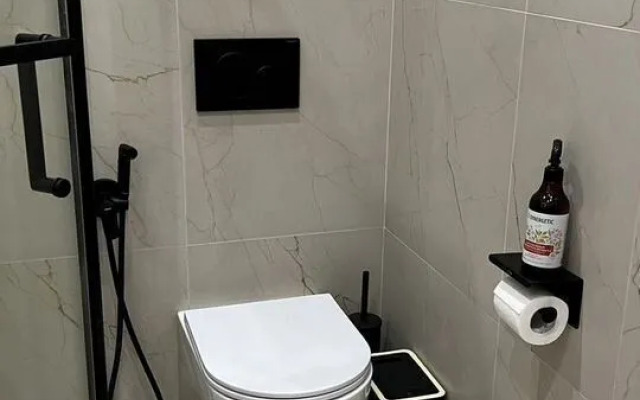 Апартаменты на Набережной 75 (211.4)