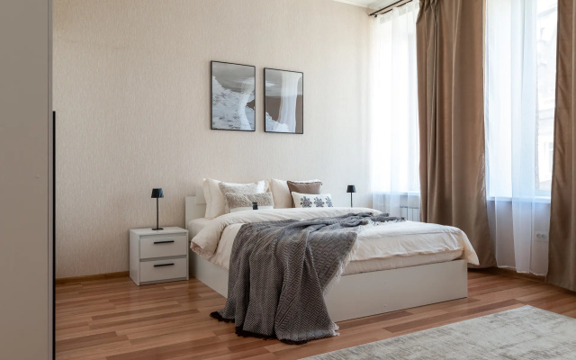 Квартира MyHomeYourHome на Коломенской д.10