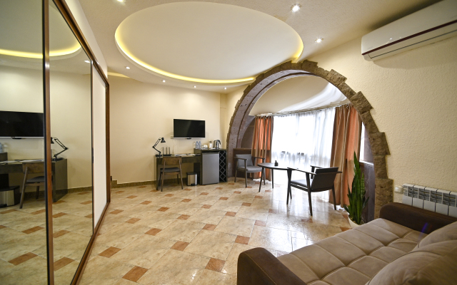 Skyline Hotel Yerevan