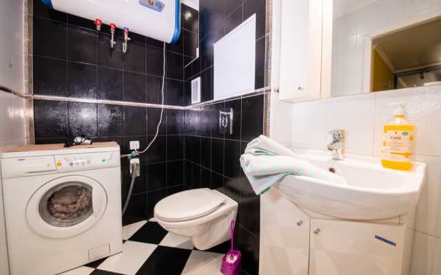 Апартаменты На Симбирцева 44