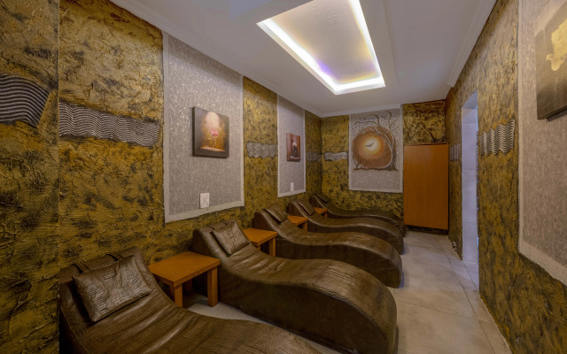 Armas Beach Hotel