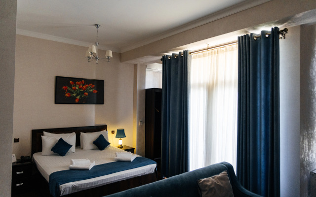Ravan Hotel