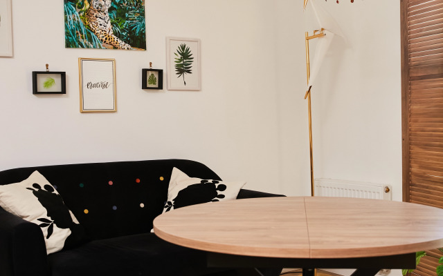 Luma Pink 3 Apartments