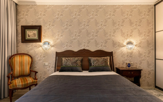 Dvukhkomnatnye Bookingapart Komfort  U Korolevskikh Vorot Apartment