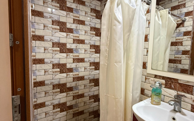 U Ashota Guest house