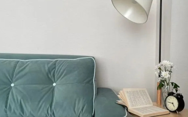 Na Ul. Mukhina 1 Flat