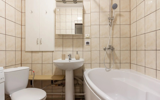 Uyutnaya V Pyati Minutakh Ot Verkhnego Ozera Flat