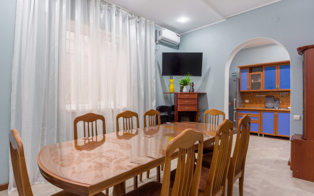 S Basseynom I Hammamom Private House