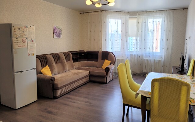 1b Krasnogorskij Bulvar 18 Apartments