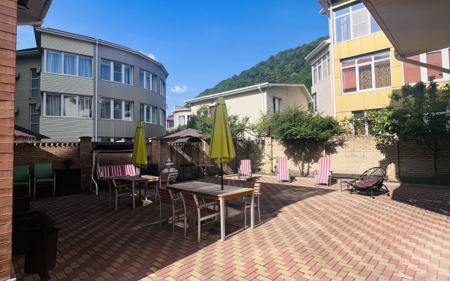 Sezonnyy Otelj Maks Hotel