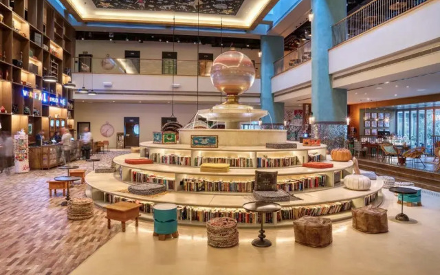 Hotel 25hours Hotel Dubai One Central