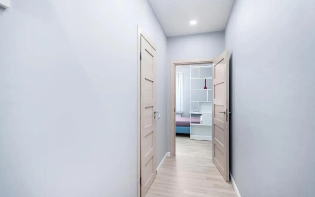 Na Komendantskom Prospekte 64k1 Apartments